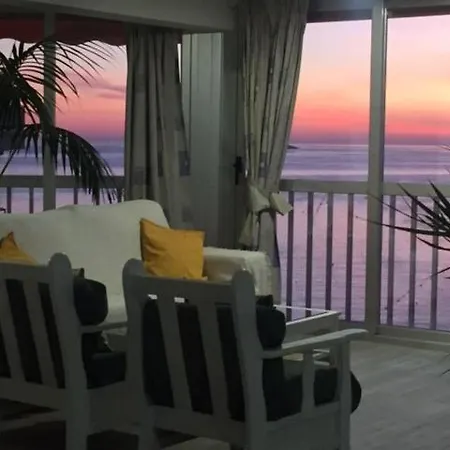 Levante Sea View アパート ベニドルム