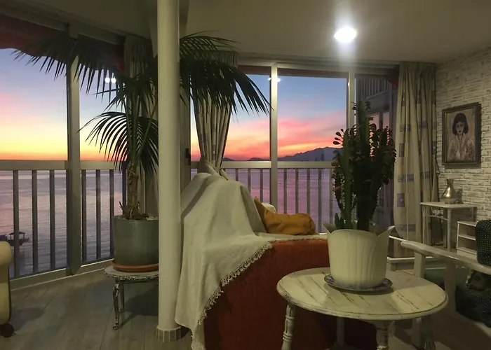 Levante Sea View Apartamento *