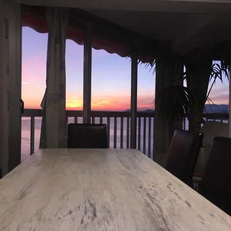 Levante Sea View Апартаменты Бенидорм